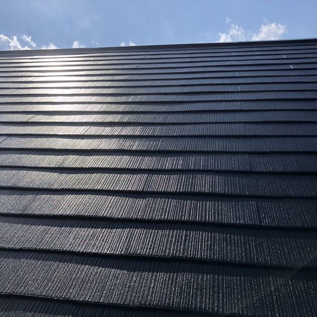 屋根の塗装工事のご依頼も歓迎